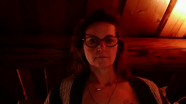 Valinella online show from April 19, 2026, 7:49 pm