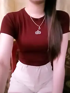 CherryBeii online show from August 4, 2026, 2:08 pm