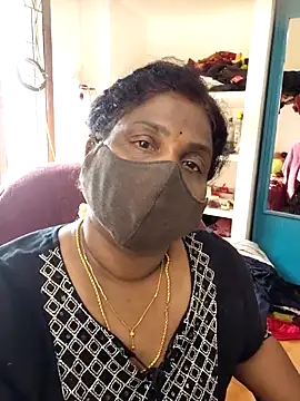 Snapshot of Tamil_Kavitha10 chatting on April 21, 2026, 9:48 am Tamil Kavitha10 online show from April 21, 2026, 9:48 am