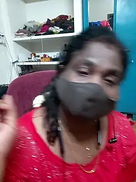 Snapshot of Tamil_Kavitha10 chatting on April 21, 2026, 9:50 pm Tamil Kavitha10 online show from April 21, 2026, 9:50 pm