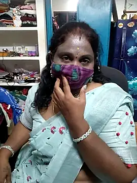 Snapshot of Tamil_Kavitha10 chatting on April 27, 2026, 5:55 pm Tamil Kavitha10 online show from April 27, 2026, 5:55 pm