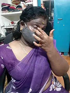 Snapshot of Tamil_Kavitha10 chatting on April 29, 2026, 7:20 pm Tamil Kavitha10 online show from April 29, 2026, 7:20 pm