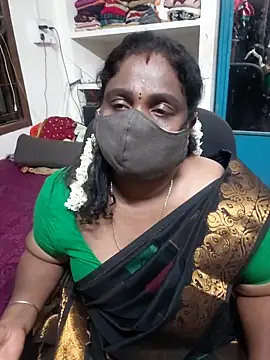 Snapshot of Tamil_Kavitha10 chatting on May 10, 2026, 4:12 pm Tamil Kavitha10 online show from May 10, 2026, 4:12 pm