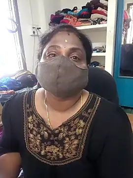 Snapshot of Tamil_Kavitha10 chatting on May 20, 2026, 1:34 am Tamil Kavitha10 online show from May 20, 2026, 1:34 am