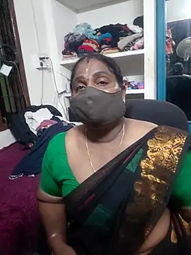 Snapshot of Tamil_Kavitha10 chatting on May 21, 2026, 5:20 pm Tamil Kavitha10 online show from May 21, 2026, 5:20 pm