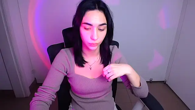 Bella Night4 online show from October 11, 2025, 5:50 am