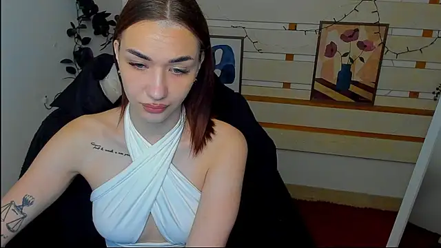 Snapshot of Bella_Night4 chatting on April 20, 2026, 6:38 am Bella Night4 online show from April 20, 2026, 6:38 am