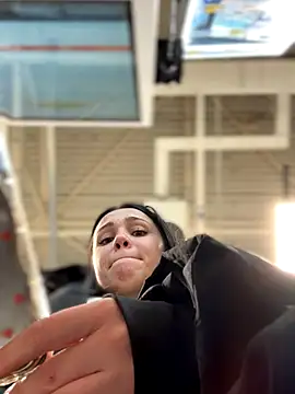 VendiMur online show from October 7, 2025, 3:04 am