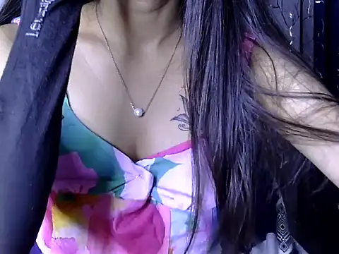 Riva arora01 online show from December 2, 2025, 10:42 am