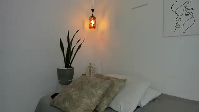 kaylajhonnes6 online show from November 18, 2025, 2:21 pm