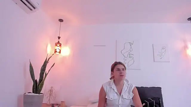 kaylajhonnes6 online show from November 26, 2025, 6:09 pm