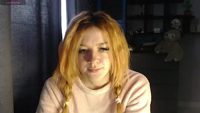   Elina   online show from October 10, 2025, 4:44 am