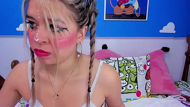 miss  evolet online show from January 15, 2026, 11:04 am