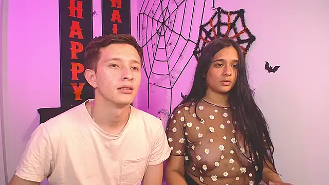 mae nathan  online show from November 3, 2025, 7:09 am