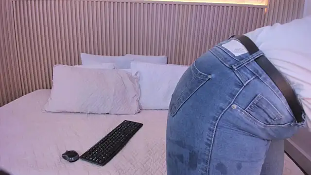 Liss-Reyes online show from February 11, 2026, 11:59 am