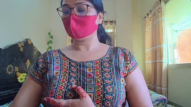 Elena cruz5 online show from March 23, 2026, 6:17 am