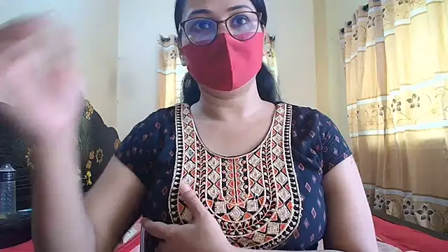 Snapshot of Elena_cruz5 chatting on June 20, 2026, 4:37 am Elena cruz5 online show from June 20, 2026, 4:37 am