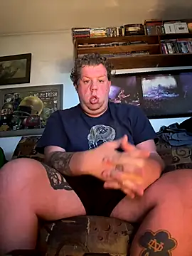 Stephanie1984 online show from October 5, 2025, 6:17 pm