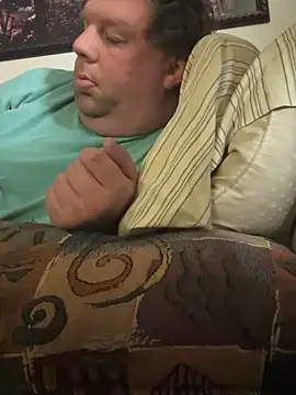 Stephanie1984 online show from April 4, 2026, 7:00 pm