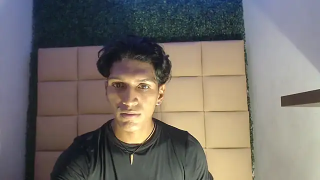 bull cam online show from September 21, 2025, 7:15 pm