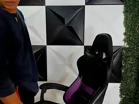 bull cam online show from September 22, 2025, 8:00 pm