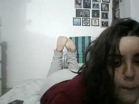 Snapshot of Greeyqueen chatting on March 24, 2026, 3:44 am Greeyqueen online show from March 24, 2026, 3:44 am