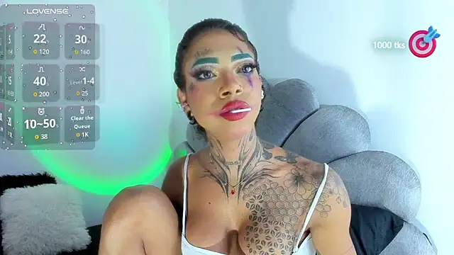 michell danna online show from October 30, 2025, 1:29 am