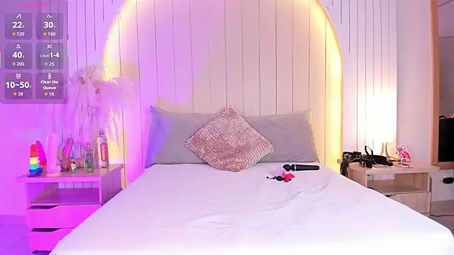 ALICESANDOVAL online show from April 1, 2026, 11:33 am