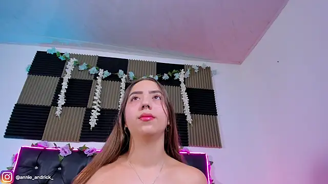 Snapshot of _leda_swan_ chatting on June 28, 2026, 11:05 am leda swan online show from June 28, 2026, 11:05 am