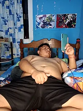 ramito1007 online show from December 2, 2025, 5:13 am