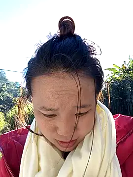 liu-liusexy online show from November 30, 2025, 2:26 am