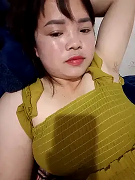 AnHa19 online show from April 18, 2026, 1:37 pm