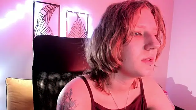 Hailey Foxy online show from November 9, 2025, 8:56 am