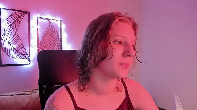 Hailey Foxy online show from November 16, 2025, 9:04 am