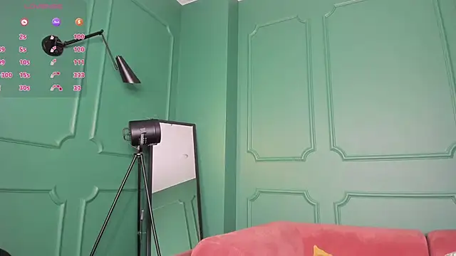 Lina Glow online show from March 13, 2026, 6:31 am