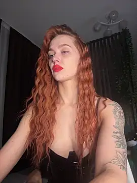 LittleFox    online show from April 3, 2026, 10:52 pm