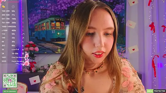 ElfredaTupy online show from April 17, 2026, 7:50 pm