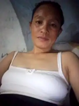 Snapshot of simi-lucy chatting on November 16, 2025, 1:28 pm simi-lucy online show from November 16, 2025, 1:28 pm