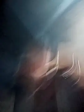 simi-lucy online show from January 7, 2026, 11:29 pm