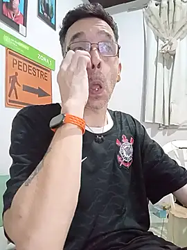 dinho carioca online show from November 17, 2025, 3:51 pm