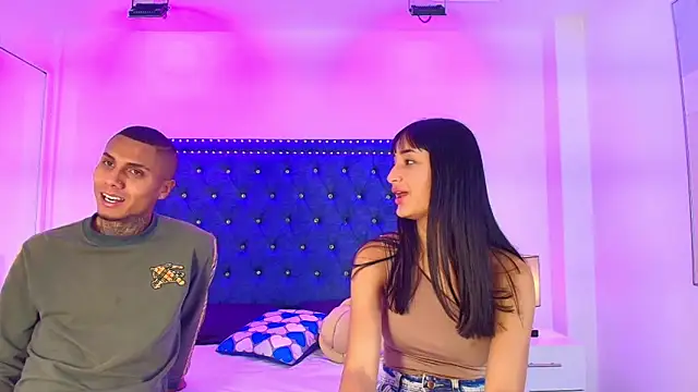 Damian and roxanne online show from April 21, 2026, 12:44 pm