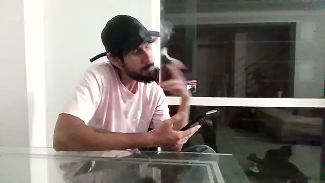 Alejandro92 cali online show from February 27, 2026, 3:28 am