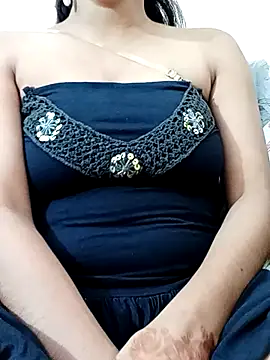 Snapshot of Kriti_Sanon_ chatting on September 14, 2025, 3:55 pm Kriti Sanon online show from September 14, 2025, 3:55 pm