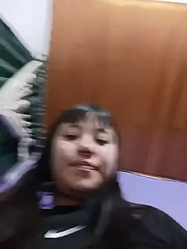 Snapshot of Zulema_R1 chatting on July 16, 2026, 11:33 pm Zulema R1 online show from July 16, 2026, 11:33 pm