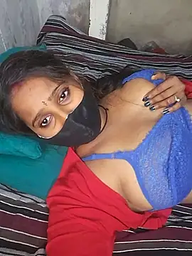 Minu love online show from February 3, 2026, 10:48 pm