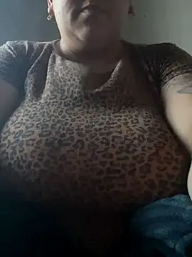 bruna438 online show from November 29, 2025, 10:02 pm