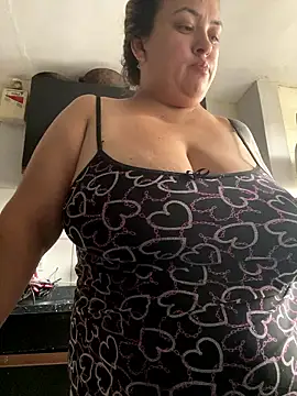 bruna438 online show from January 11, 2026, 10:42 am