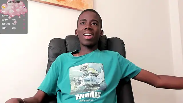 Snapshot of Alan_blacke chatting on November 25, 2025, 12:38 pm Alan blacke online show from November 25, 2025, 12:38 pm