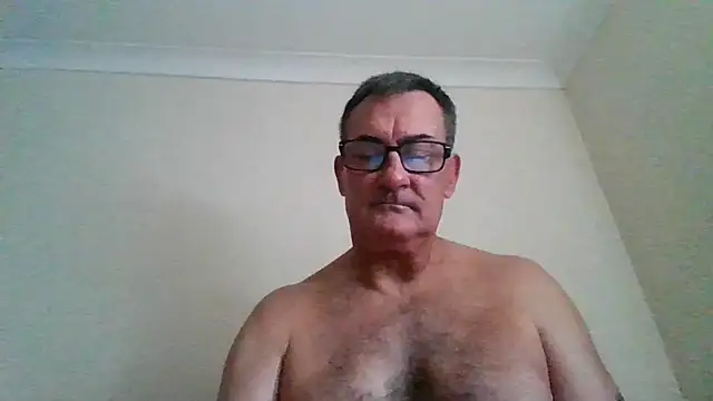 goldenman59 online show from September 12, 2025, 11:43 am