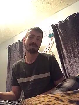 Snapshot of jaycoy22 chatting on April 27, 2026, 9:35 pm jaycoy22 online show from April 27, 2026, 9:35 pm